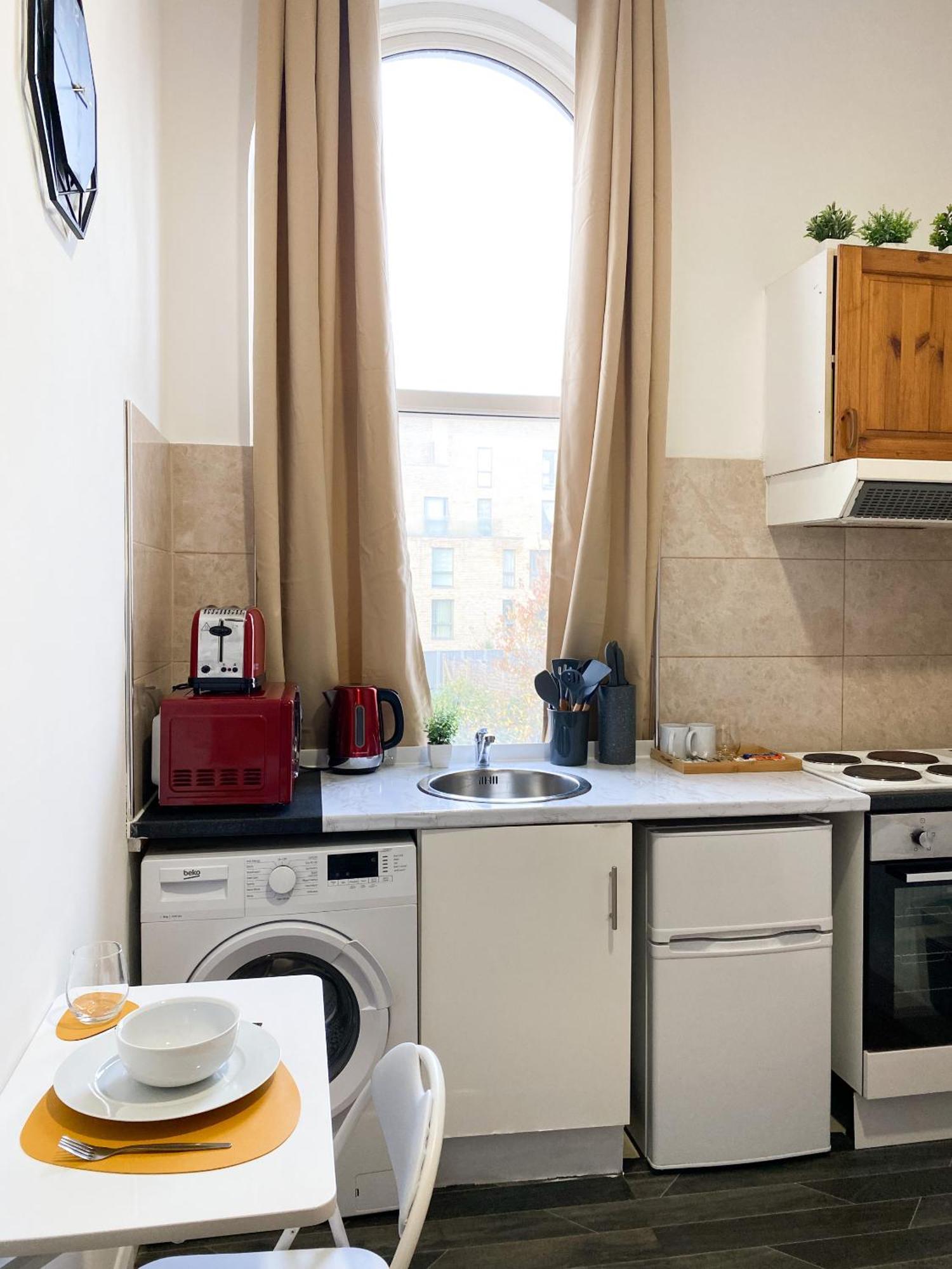 Modern Studios Queenspark London Phòng bức ảnh